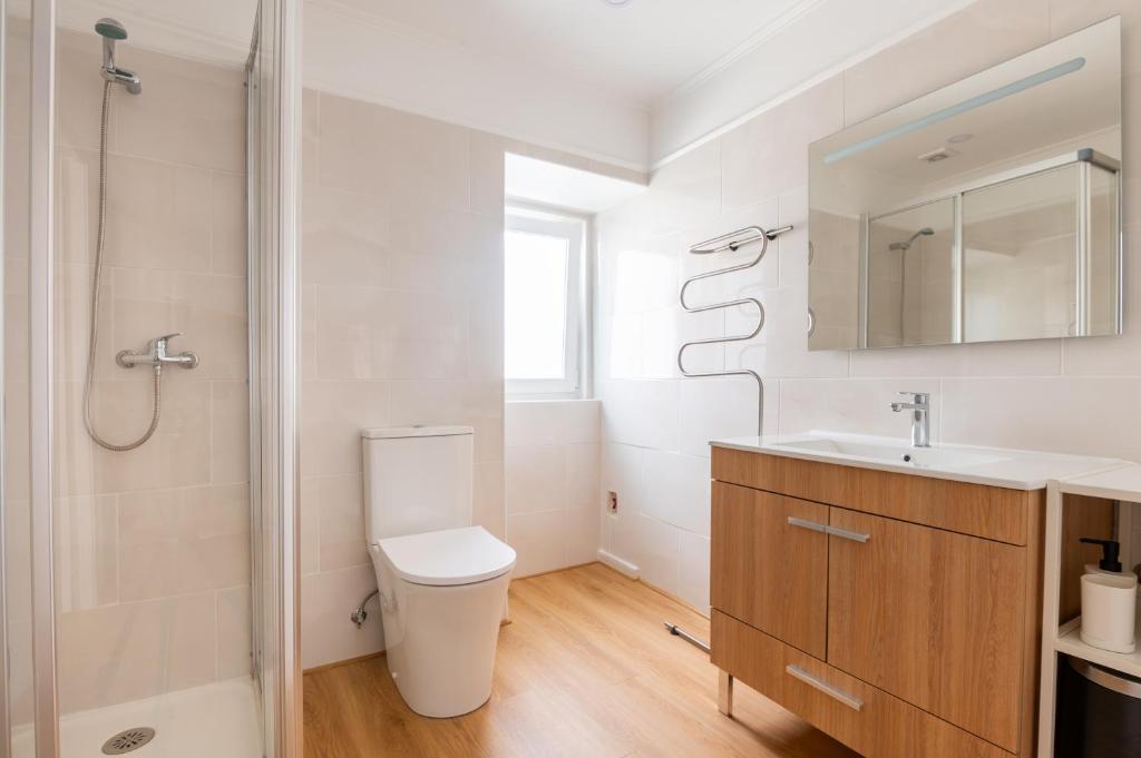 Modern Bairro Alto Apartments photo 3