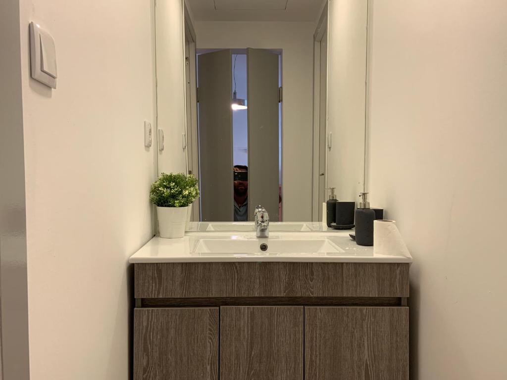 Stay as a Local! Santos Historical 6 Bedroom Apartment IV photo 3