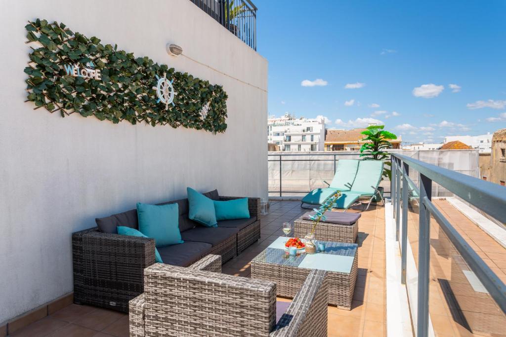 Sunshine apartment by Ammonite&Cо — photo 1