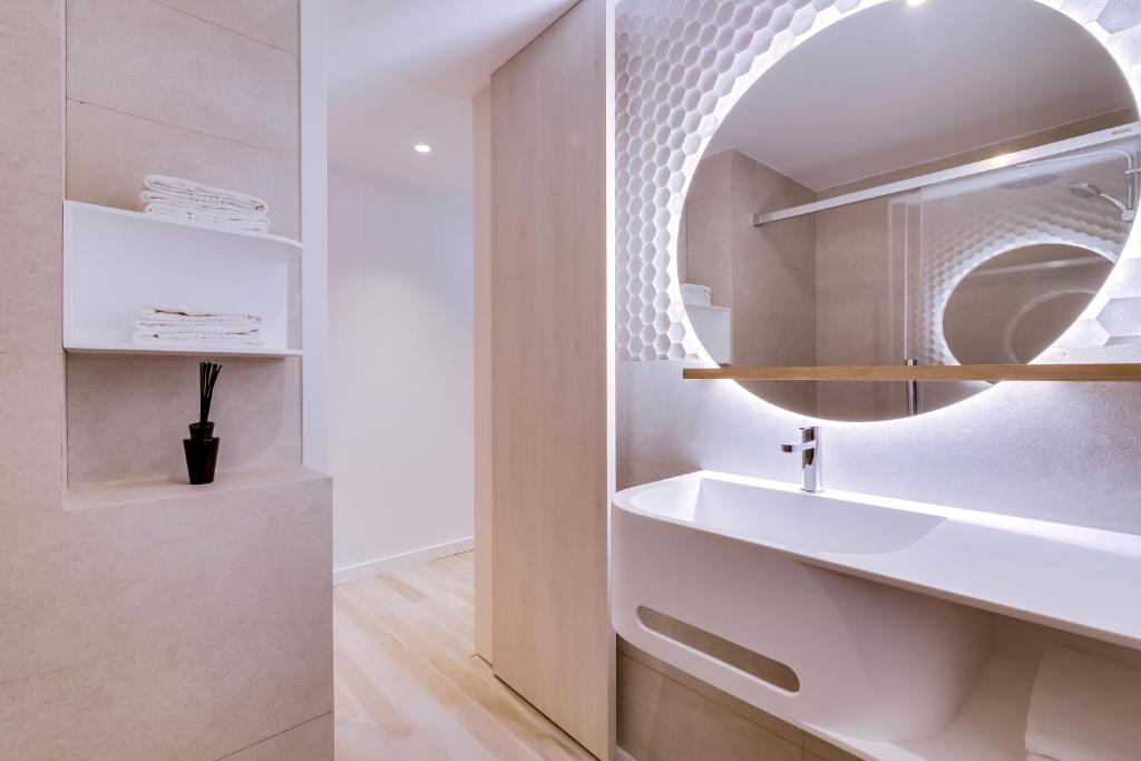 Hotel Sol e Mar Albufeira - Adults Only photo 3