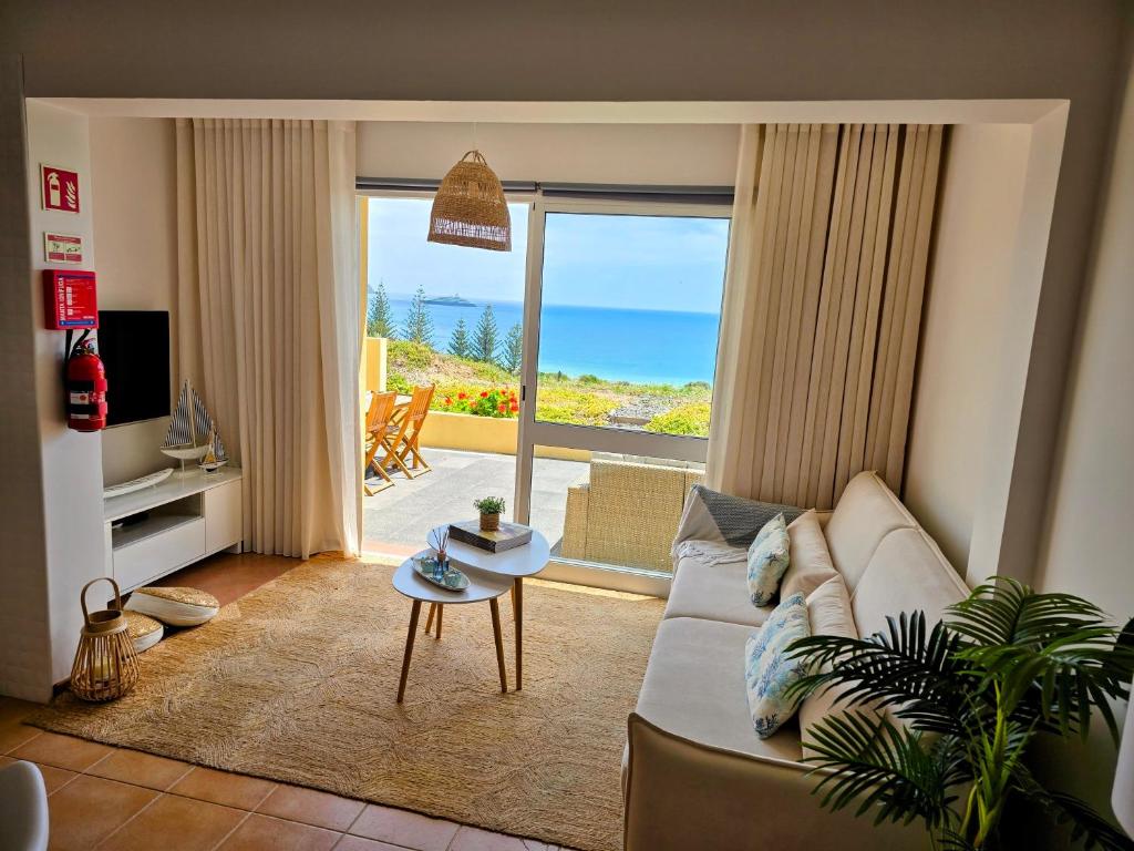 The Beach House — photo 1
