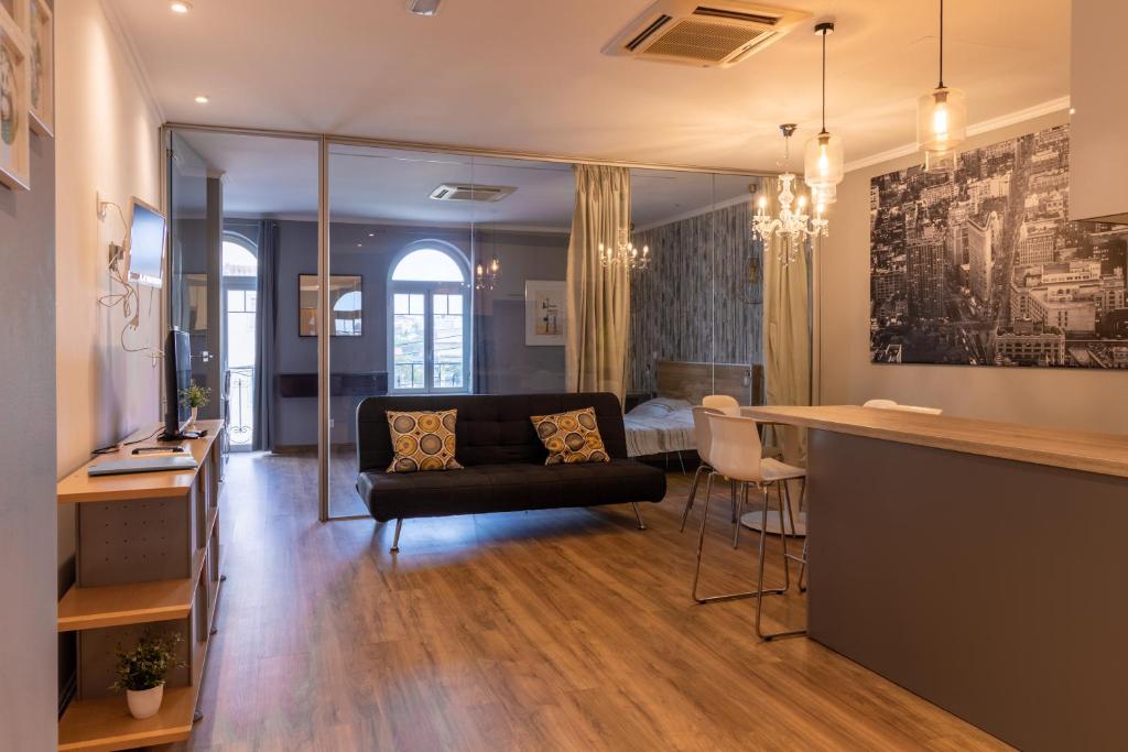 Stylish 1 Bedroom Apartment - 500m from the beach — photo 1