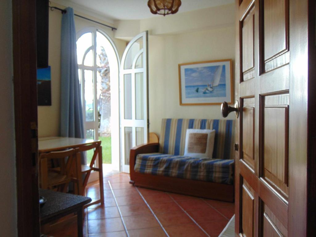 Small cozy flat photo 2