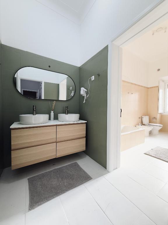 Soar Home l ENTRECAMPOS 1 l Stylish Stay 1 min to Metro & 5 min to Campo Grande Park photo 3