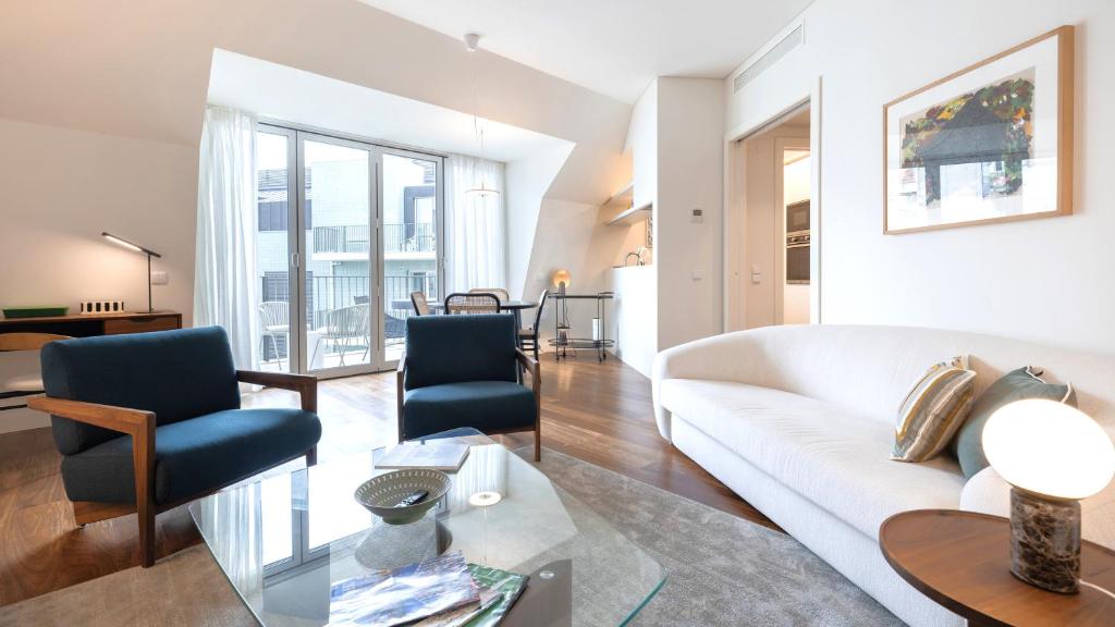 Stunning Property With Balcony by LovelyStay — photo 1