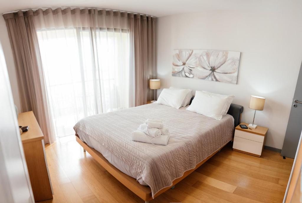Sun Island Apartments photo 2