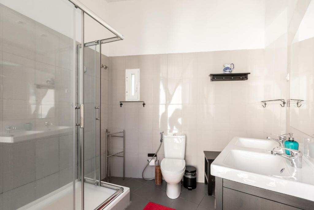 Spacious and elegant family home - BP1 photo 2
