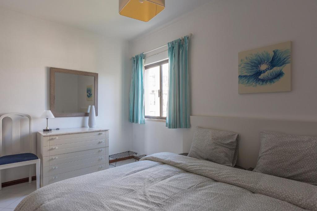 Modern Top Floor Apartment 60m2 - Balcony with Pool & Sea View - Vilamoura photo 2