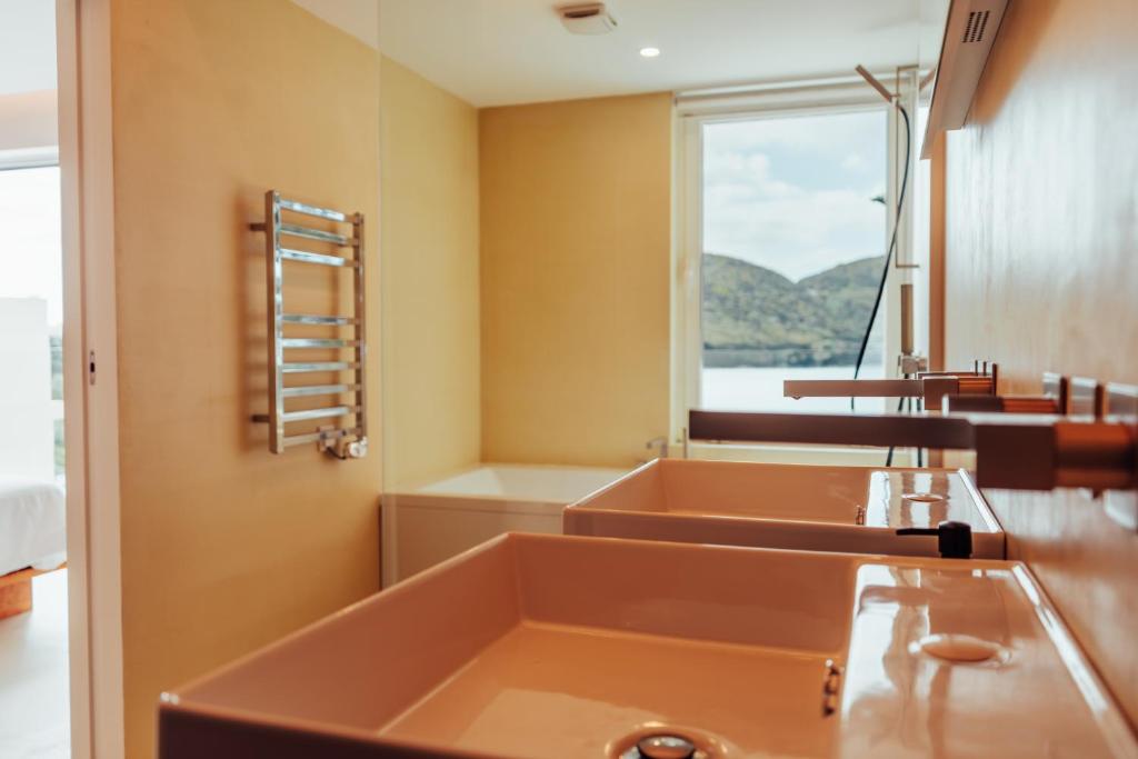 Silveira Bay Lounge Retreat photo 3