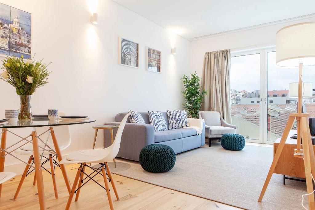 Santos Design Flat by LovelyStay — photo 1