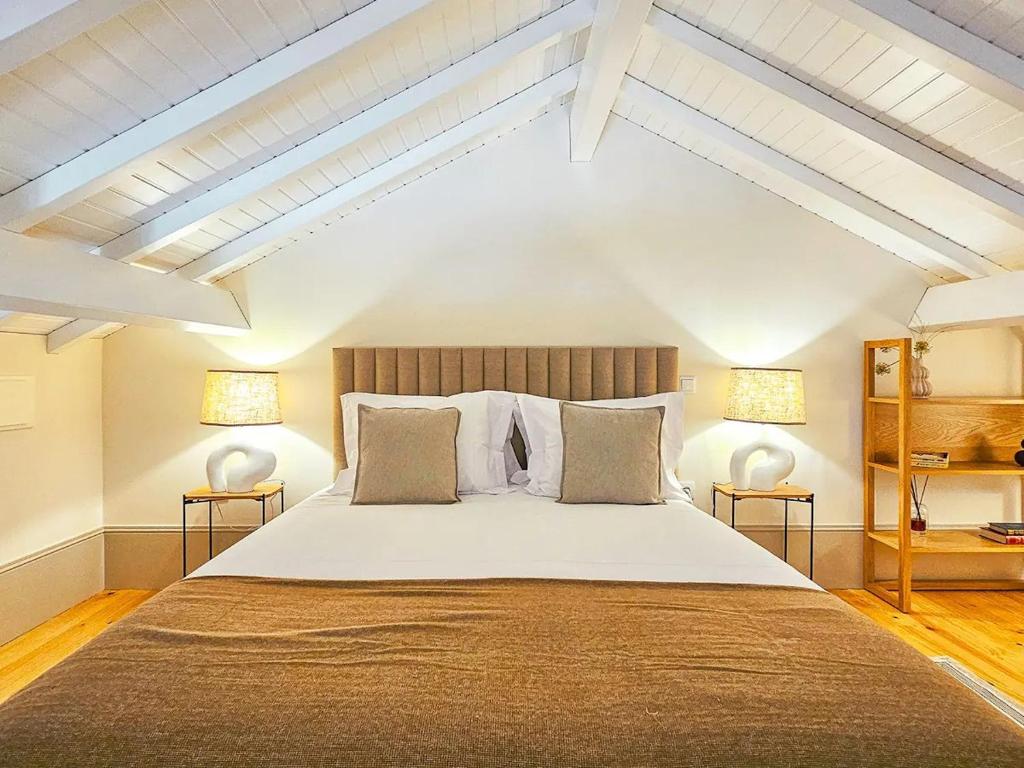 Wood Haven Luxury Duplex Downtown Porto with AC photo 2