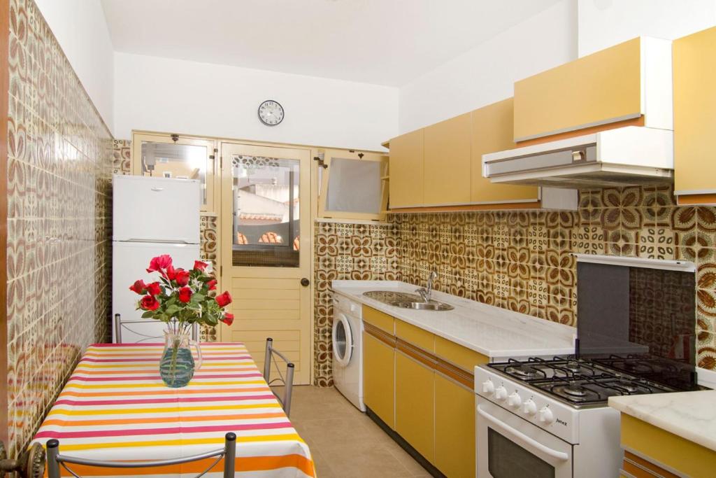 LGS58 T3 no centro historico Lagos photo 3