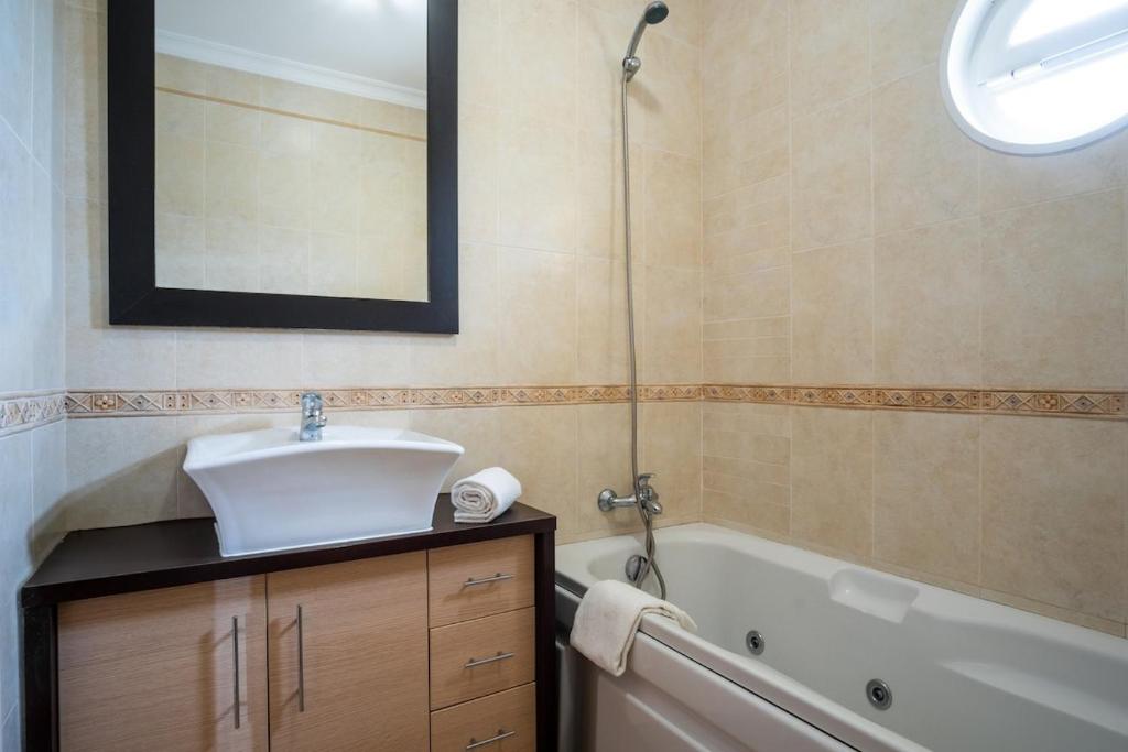 Thiago Holidays Apartment photo 3