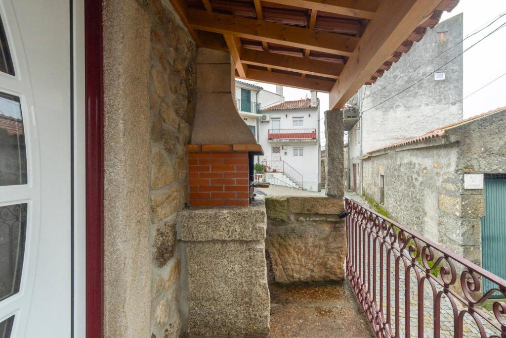 Rustic Getaway in Guarda photo 3