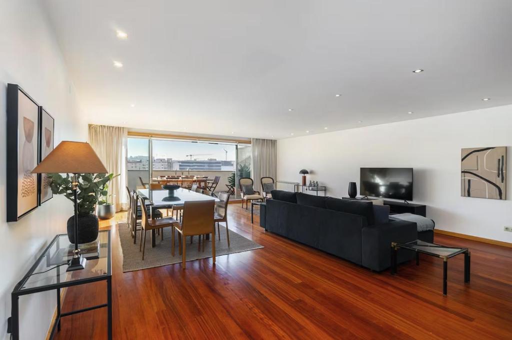 WHome Penthouse Luxe - Views — photo 1