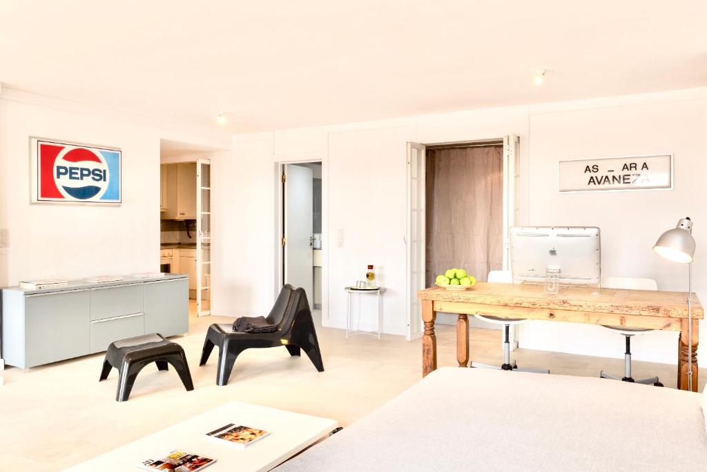 Lisbon Swimming pool apartment with private parking photo 2