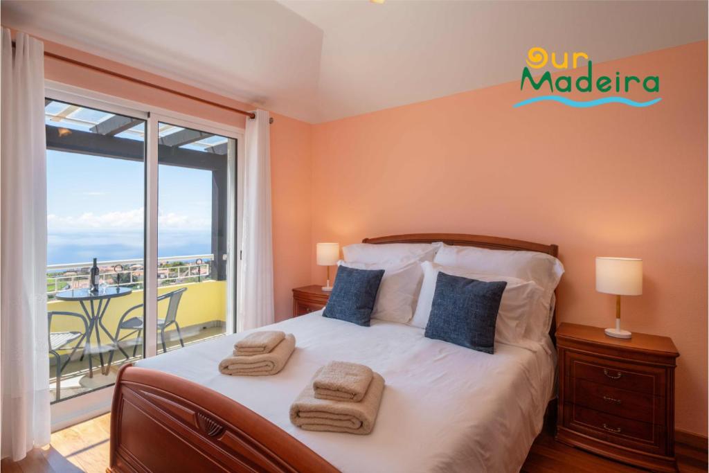 OurMadeira - Yellow House photo 2
