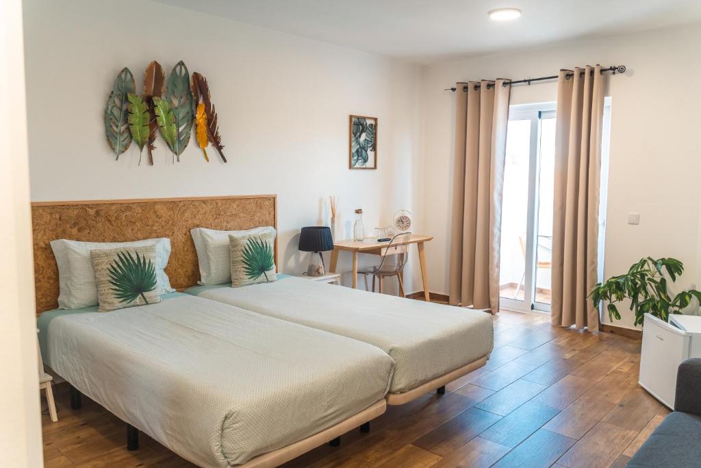 Sagres Sun Stay - Surf Camp & Hostel photo 2