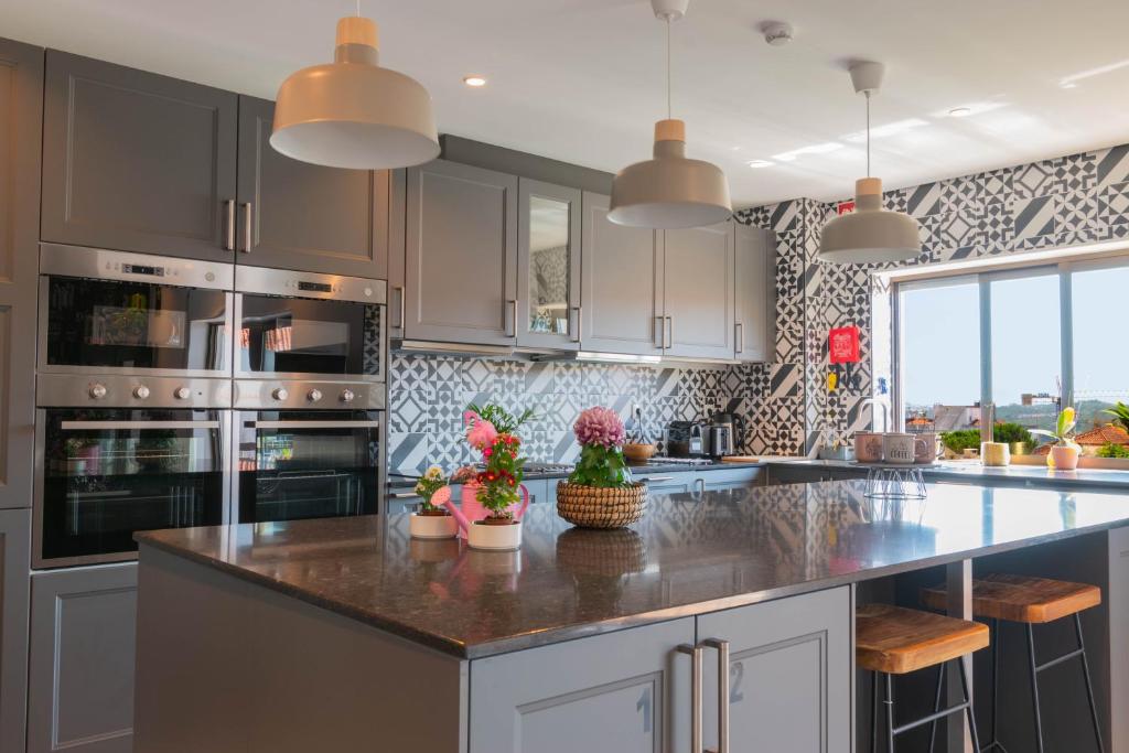 7Min to Uni Sé-Velha - AC - Work Desk - 300MBs WiFi - Suite 7 photo 2