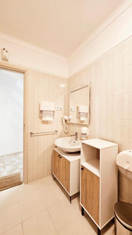 Rooms4you 1 in historic center of Braga photo 3