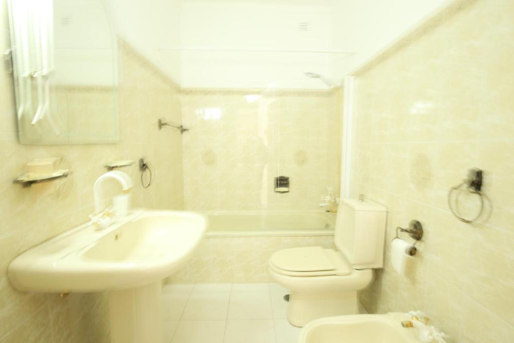 Townhouse in Quarteira photo 2