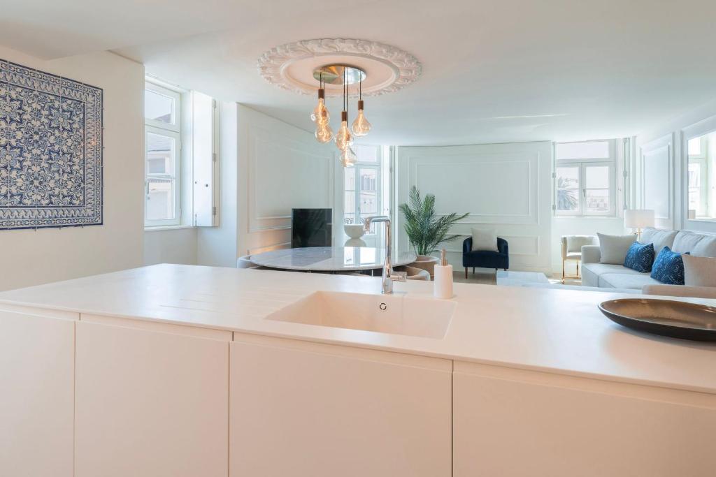 Ribeira Garden 2BDR Apartment by LovelyStay photo 3