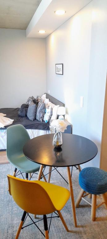 White Design Apartment photo 2