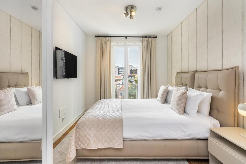 WHome Urban Retreat: Downtown Luxury photo 2