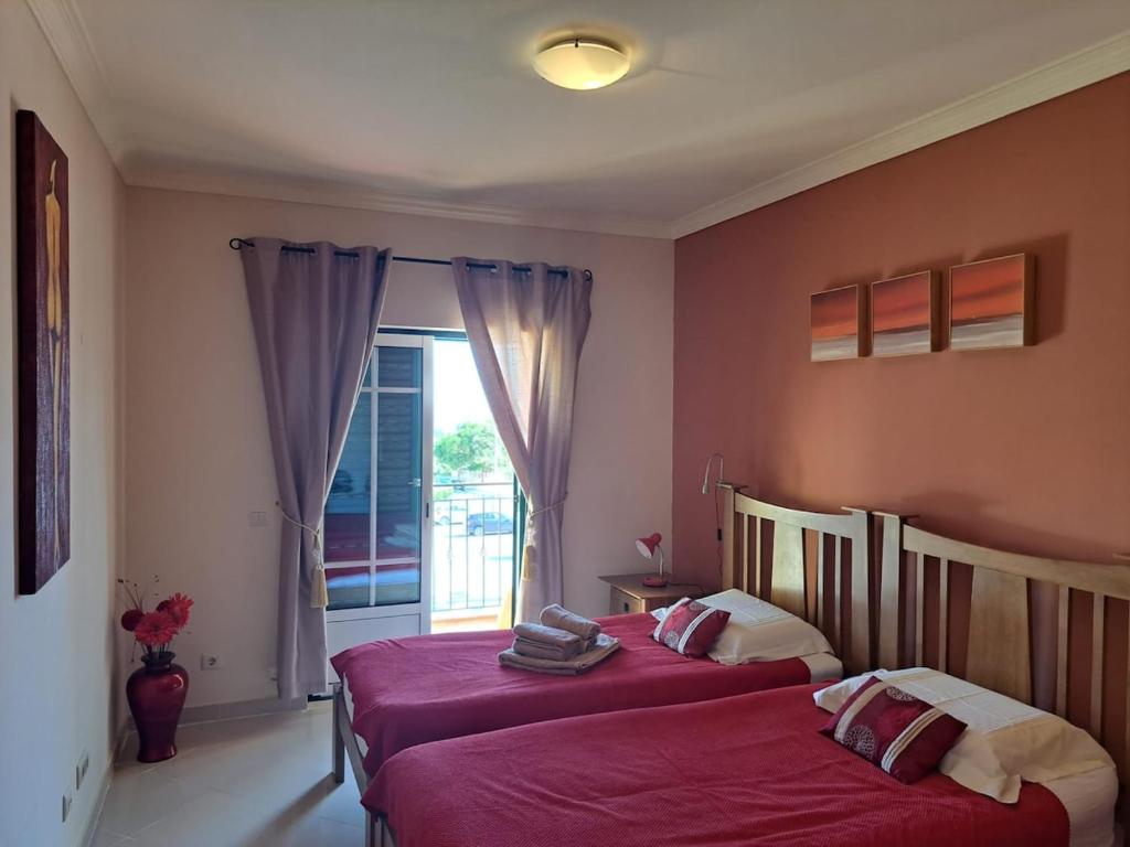 Sunset Apartment photo 2