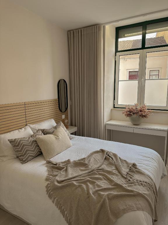 The Urban Central Flat — photo 1