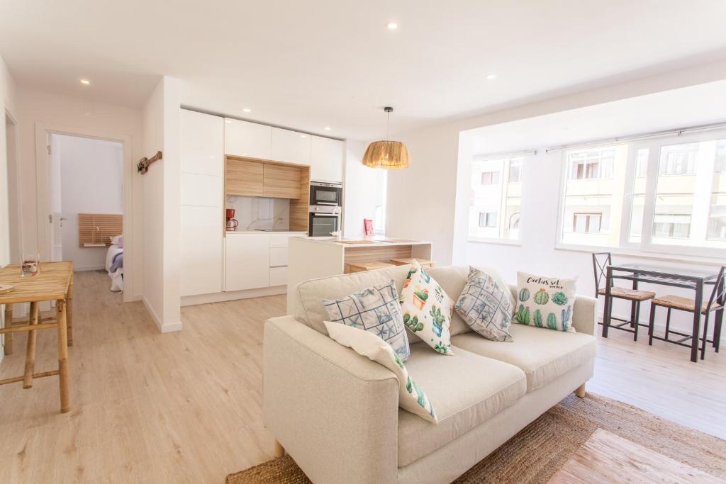 Sea Surf & The City- Beach Apt-Air Cond — photo 1