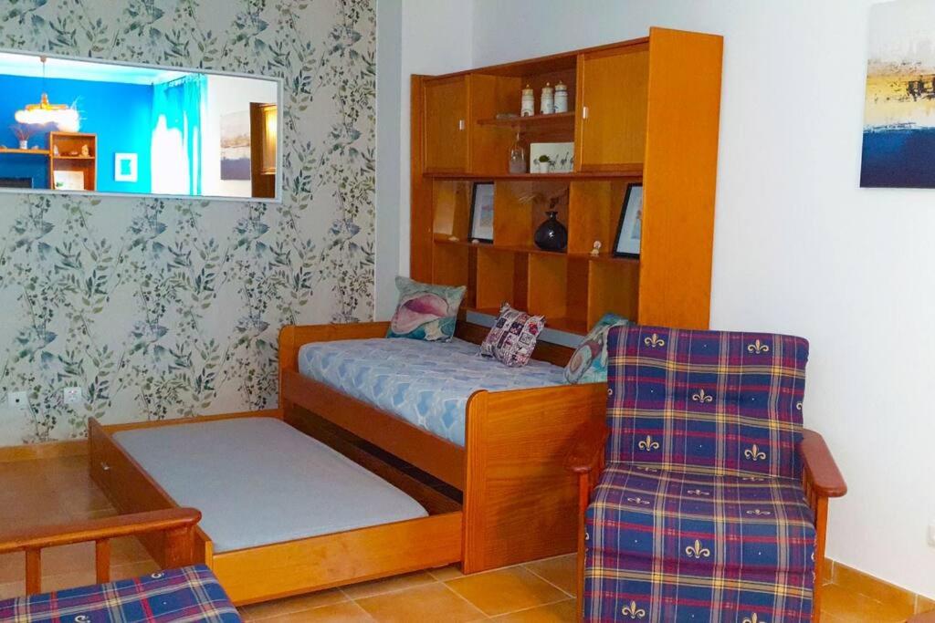 Entire flat 70sq m at Luz just 400m beach distance photo 2