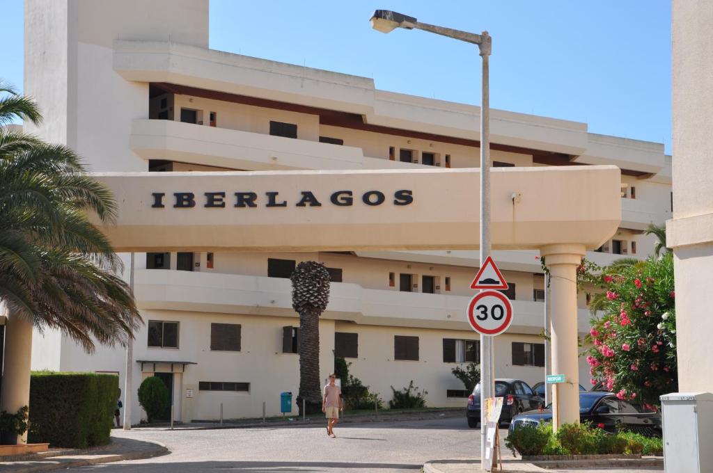 Casa da Buganvília - Iberlagos com vista de mar e acesso à praia — photo 1