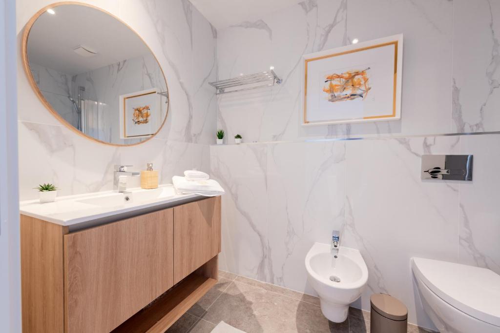The Prince Apartment By Sam Houses photo 3
