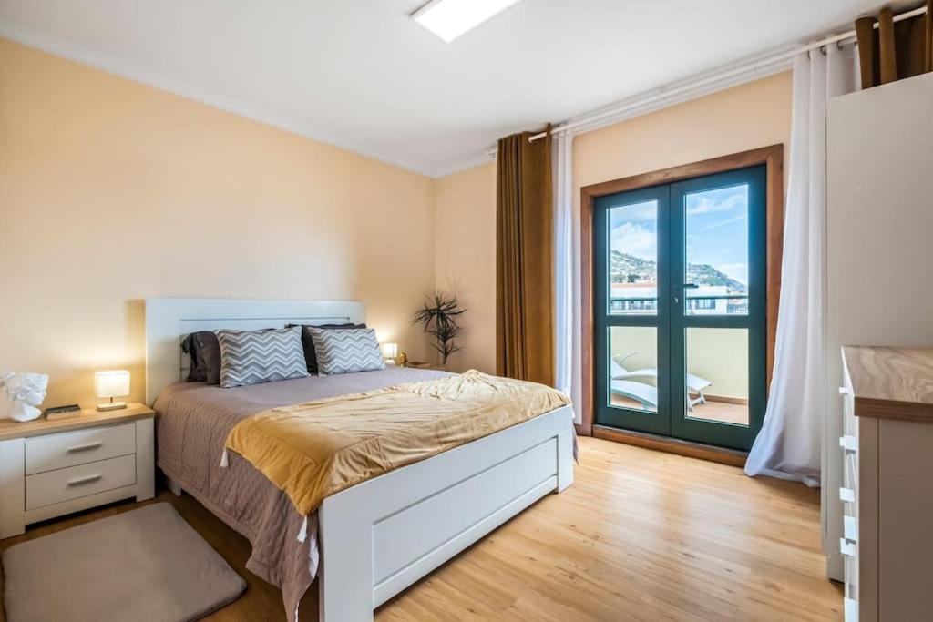 SUPER Top Floor photo 2