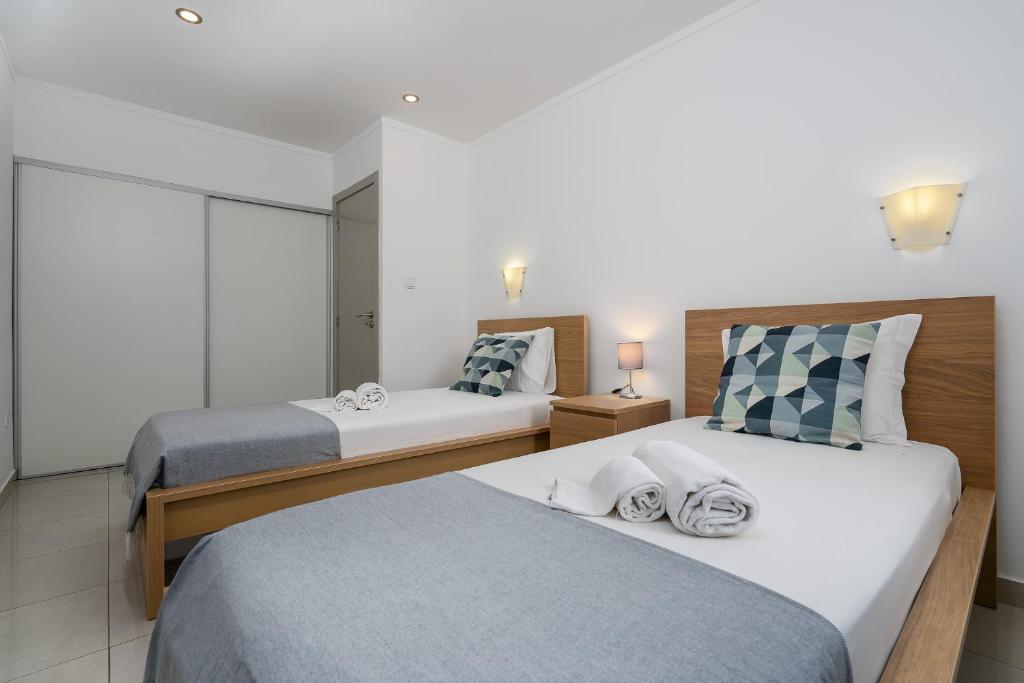 Wonderful Praia da Rocha Flat by LovelyStay photo 2