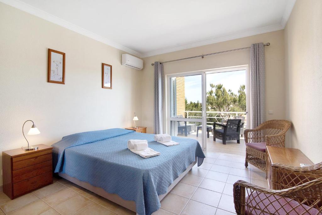 Yara Beach Apartments with Terrace photo 2