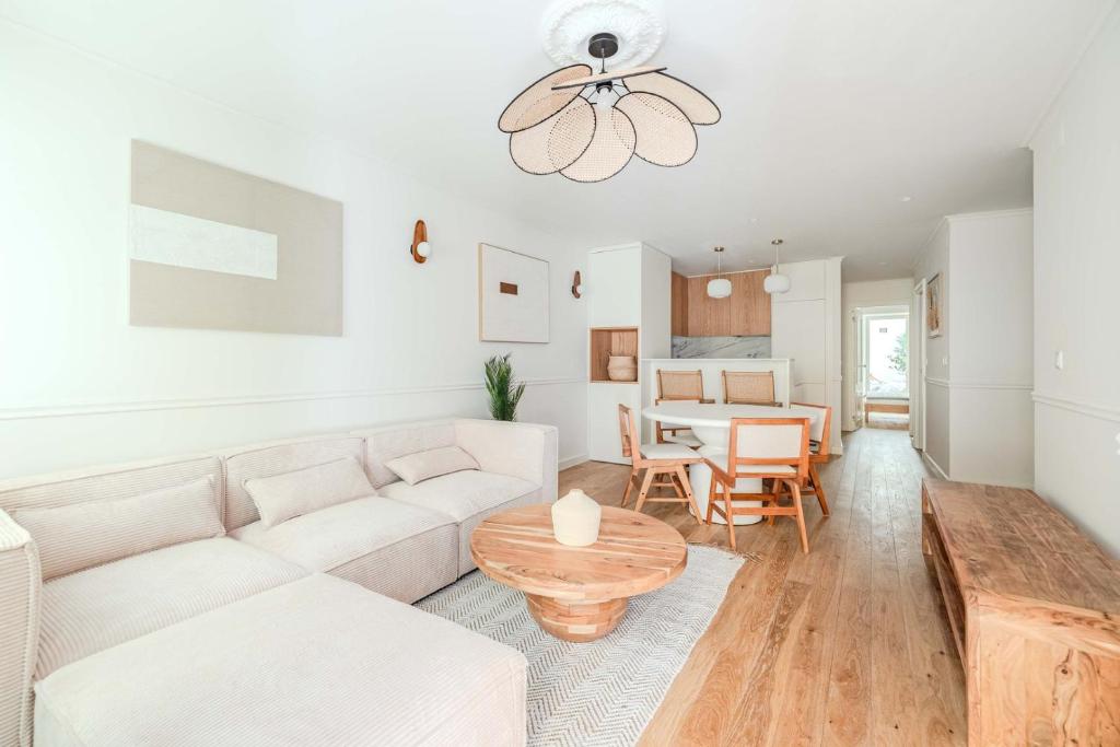 Stylish 2BR Apartment with AC & Terrace | By Airnest — photo 1