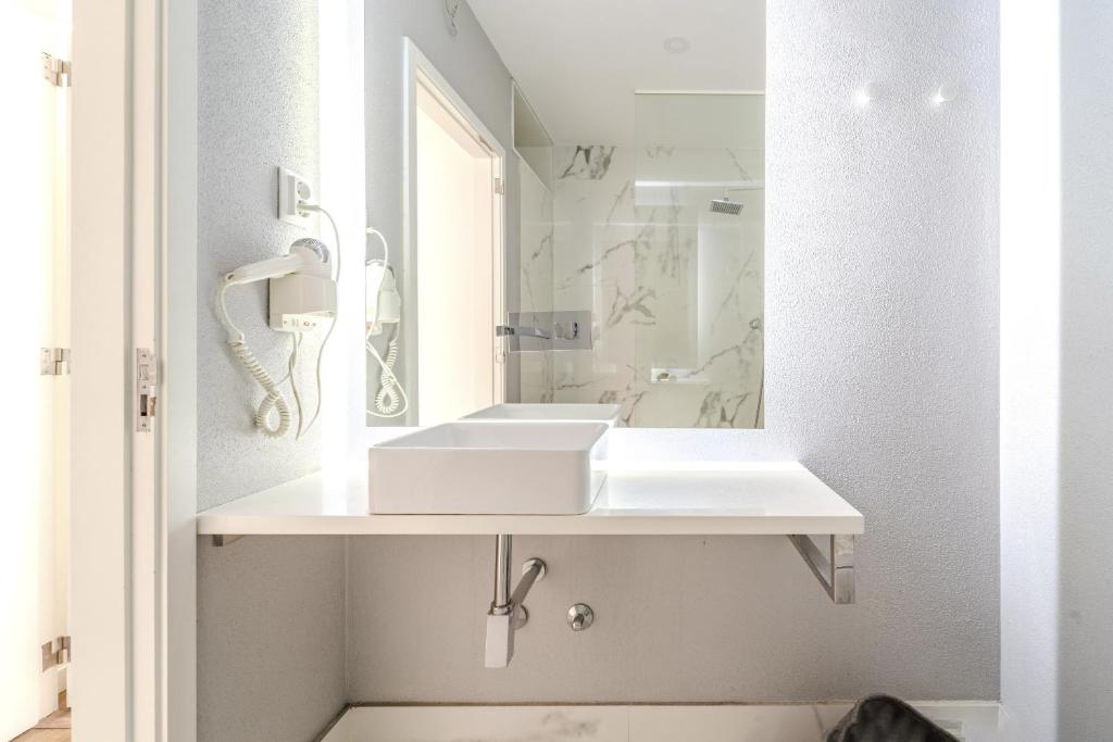 Norton Matos - T2 in the heart of Braga by House and People photo 3