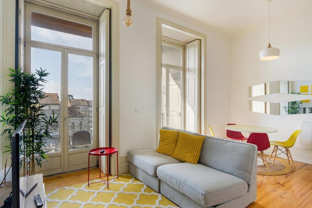 GuestReady - Urban oasis with private balcony photo 3