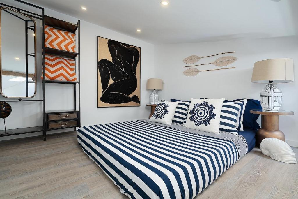 Tiny Home Historic Quarter by Promenade Pier — photo 1