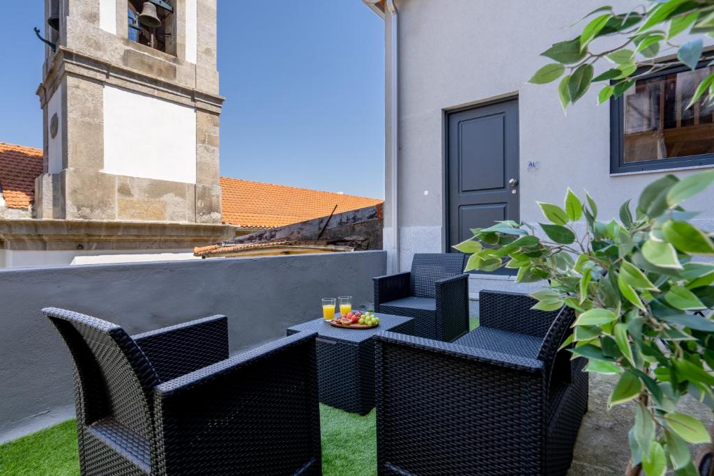 Host Wise - Stylish Duplex House - Terrace & River View photo 3