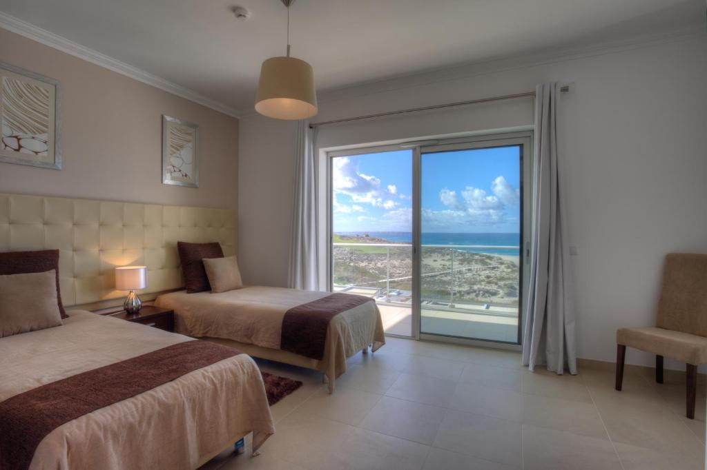 The Beachfront - Praia D'El Rey Golf & Beach Resort photo 2