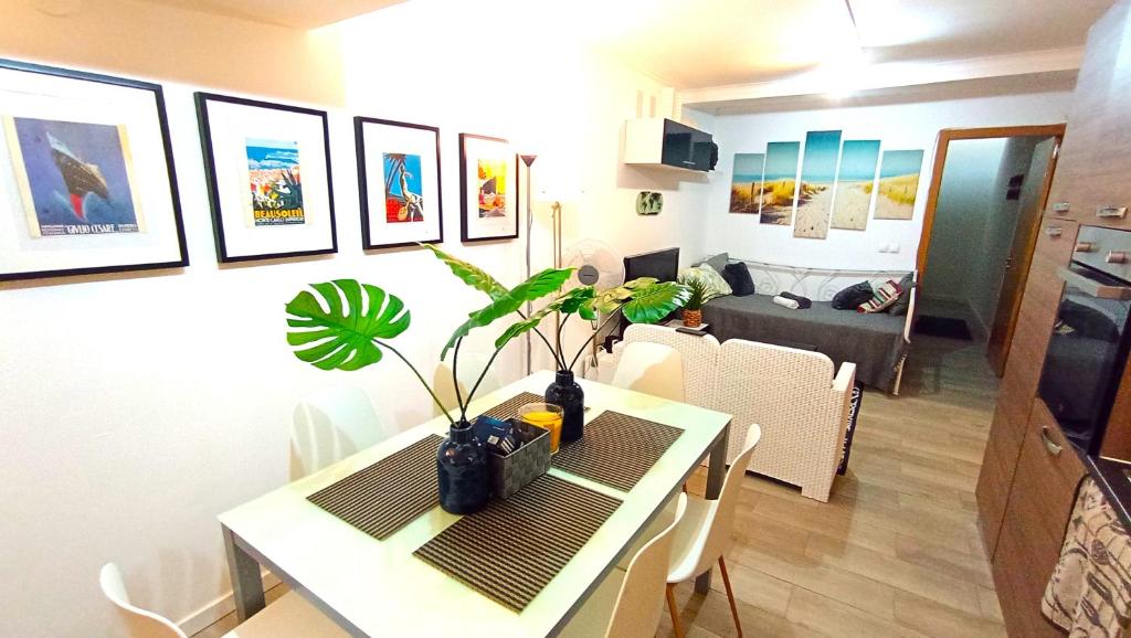 Sesimbra Sea Apartment with Pool & Gym near Lisbon photo 3