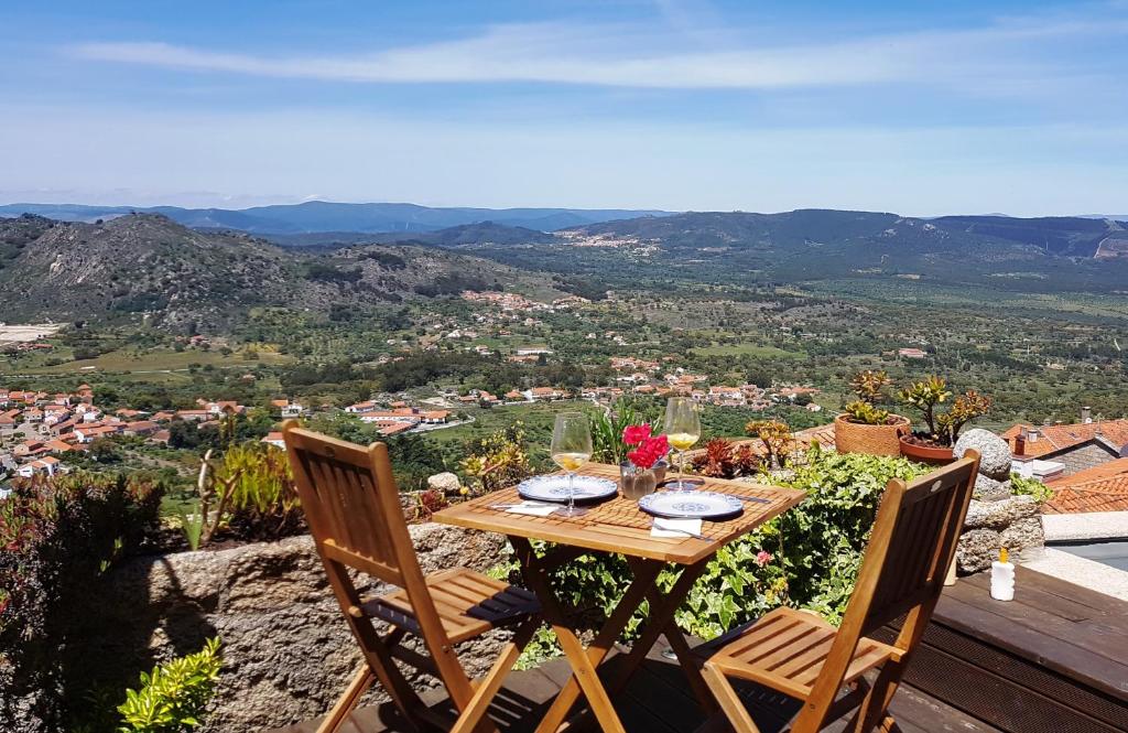 CASA DO CASTELLO MONSANTO — photo 1
