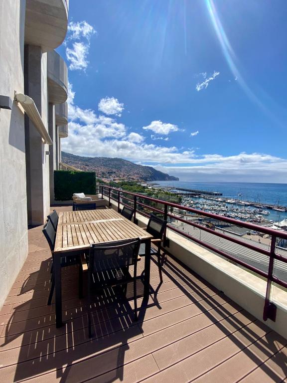 Rooftop Marina ll by Madeira Best Apartments — photo 1