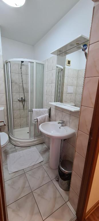 Hotel SYM photo 3