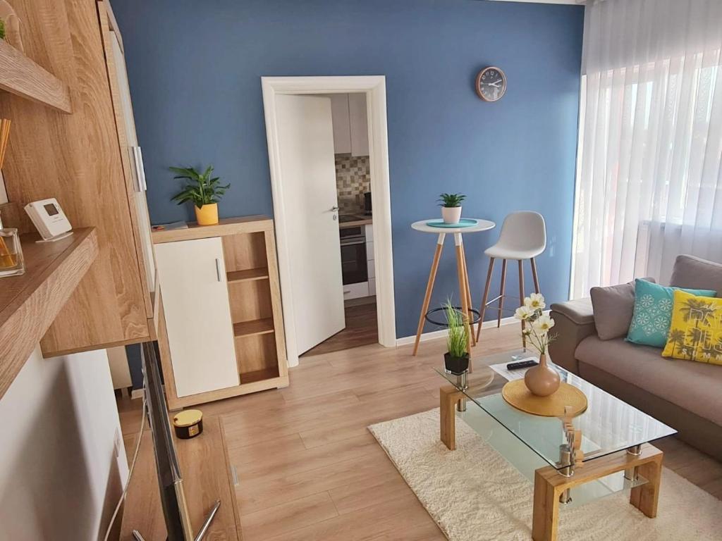 Sunrise apartment - Central 2 Bedrooms & free parking — photo 1