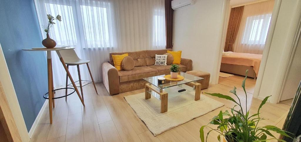 Sunrise apartment - Central 2 Bedrooms & free parking photo 2