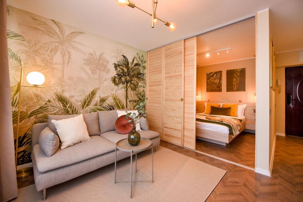 TROPICAL FEEL - 2BR Apartment at Sala Palatului — photo 1